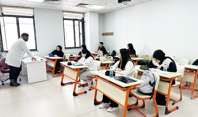 Gençlik Merkezi’nde üniversiteye hazırlık maratonu başladı