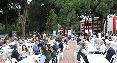 GTÜ Mezunları üniversitede buluştu