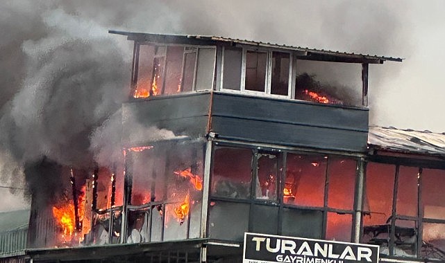 İki katlı konteyner cayır cayır yandı