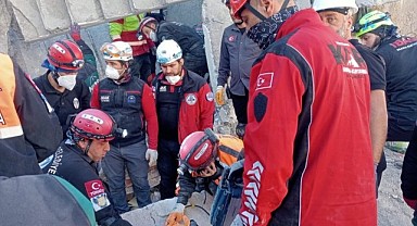 Kartepe Belediyes arama kurtarma ekiplerine destek verdi