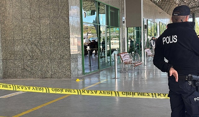 Rastgele ateş açan uzman çavuş bacağından vuruldu!