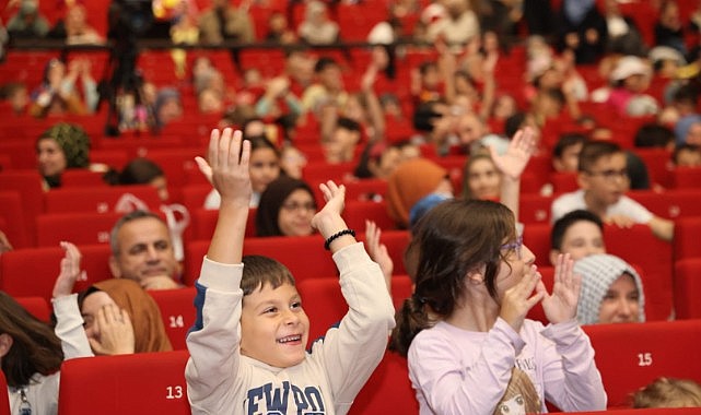 “Sertaç Abi” çocuklarla buluştu