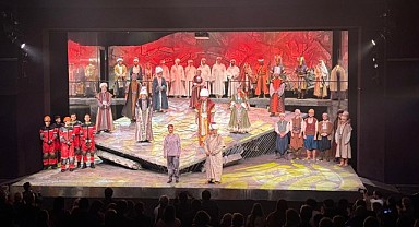 “Sinan” oyunu, seyirciyle buluştu