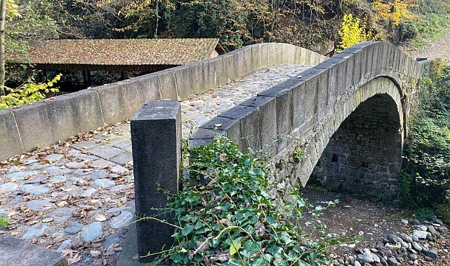 150 yıllık taş köprü zamana meydan okuyor