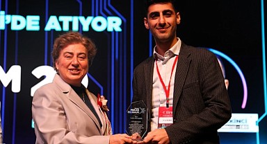 Bilişim Fuarı’nda sporun dijital dönüşümü konuşuldu