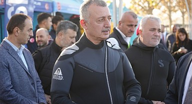 Büyükakın, İzmit Körfezi’ne daldı