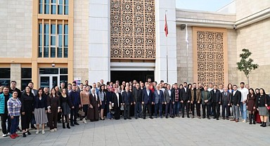 Büyükgöz öğretmenlerle bir araya geldi