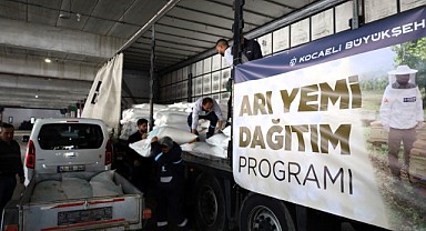 Büyükşehir arıcıları unutmadı! Hibeli arı yemi verilecek