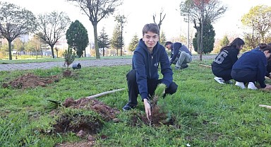 Çayırova'da öğrenciler doğayla buluştu