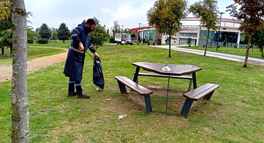 Dilovası Millet Bahçesi’nde temizlik çalışması başladı