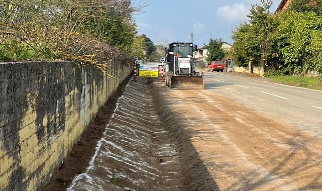 Kandıra’da yağmur suyu kanalları temizlendi