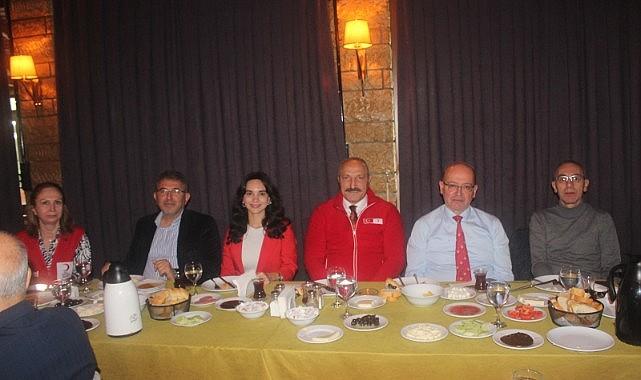 Kurt, “Kızılay parayla kan satmaz”