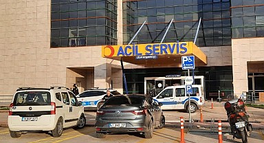 Polise bıçakla saldıran şahıs etkisiz hale getirildi!
