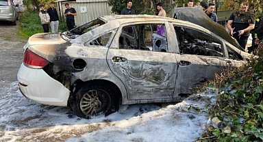 Yakıt alan otomobil park halinde cayır cayır yandı!