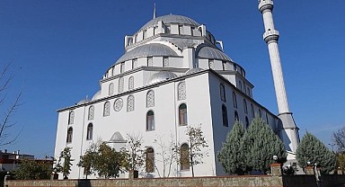 Abdülhamit Han Camii yeni yüzüne kavuştu