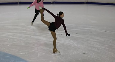 Artistik Buz Pateni Türkiye Şampiyonası başladı!