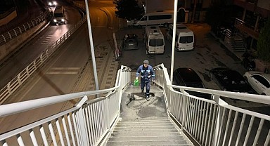 Büyükşehir, buzlanmaya karşı 7/24 sahada!