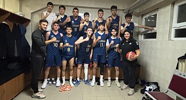 Çayırova Baketbol’da U-18 grup lideri oldu