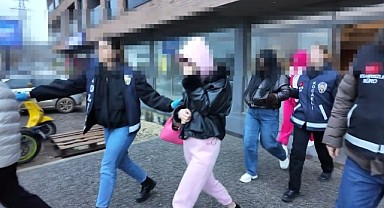 Eş zamanlı fuhuş operasyonunda 12 kişi gözaltına alındı!