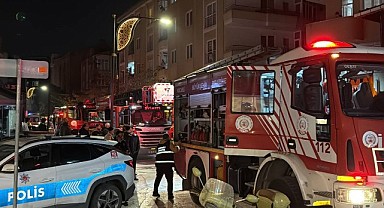 Kafeteryada çıkan yangın korkuttu