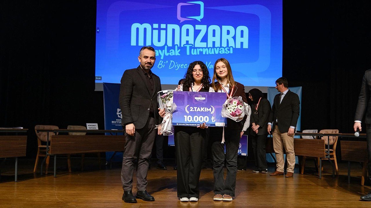 Kocaeli’de münazara rüzgârı esti