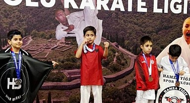 Körfezli karateciler madalyaları topladı!
