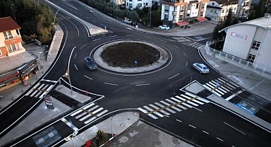Mahmut Çavuş Caddesi’ne dönel ada kazandırıldı