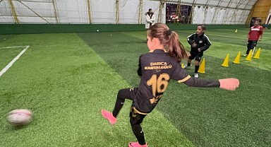 Minik Defne’nin golleri beğeni topladı