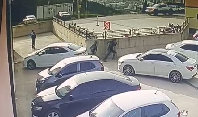 Okul bahçesine yorgun mermi düştü!