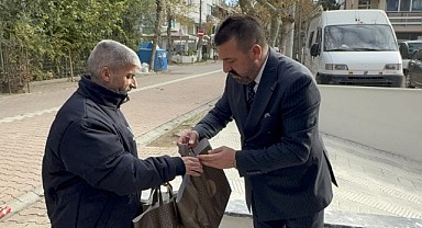 Poşette servet bulan adamı çalıştığı firma ödüllendirdi