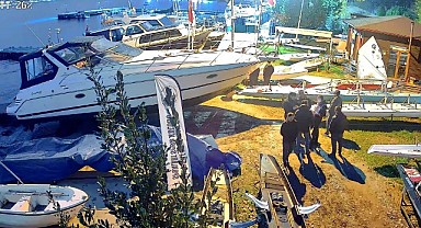 Yelken kulübüne kaçak tekne operasyonu