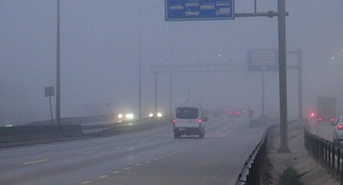  Yoğun sis trafiği olumsuz etkiledi