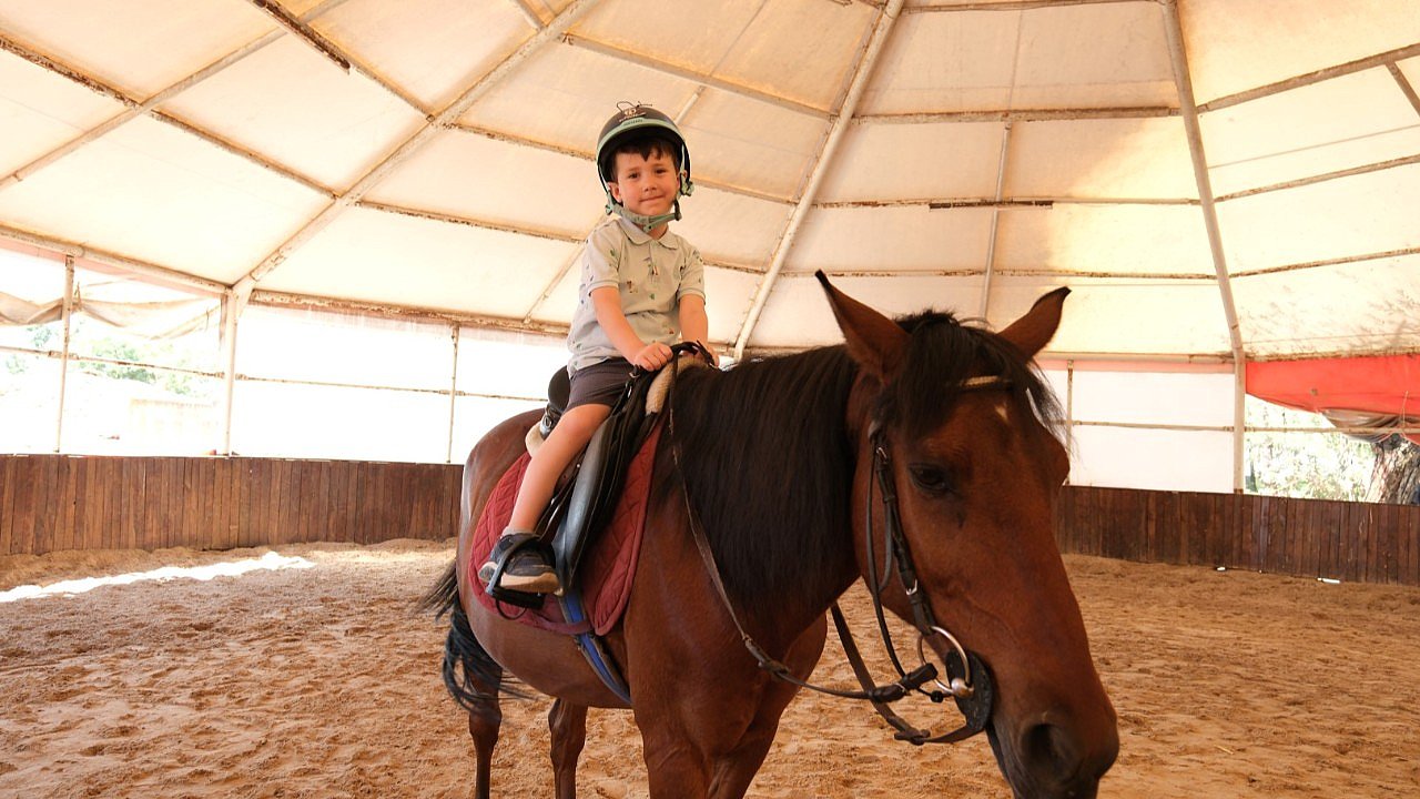 6 bin 789 çocuk binicilik eğitimi aldı