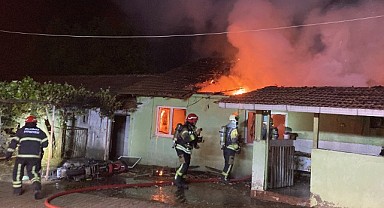 Annesinin evin, yakmıştı! Hakim karşısına çıktı