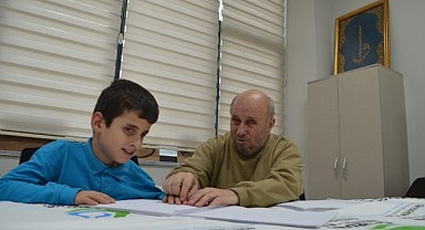 Braille alfabesi ile Kur’an-ı Kerim öğreniyorlar