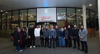 Büyükakın yeni yılı gençlerle karşıladı