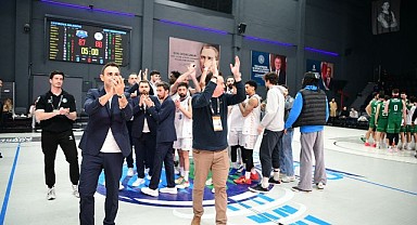 Çayırova Basketbol yarı finale adını yazdırdı!