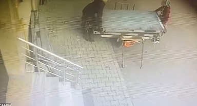 Gebze’de 2 kadın 5 güneş paneşini çaldı!