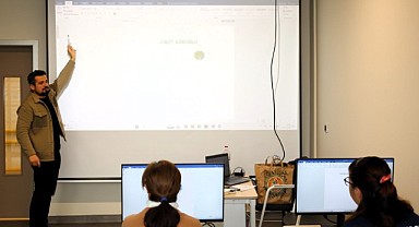 Goncalı bireylere bilgisayar eğitimi veriliyor