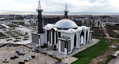 Kent Meydanı Camii’nde sona gelindi