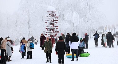 Kuzuyayla ziyaretçi akınına uğruyor