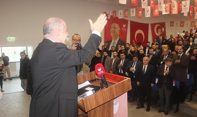 Özdağ, “Kocaeliler zenginlikten pay alamıyor”