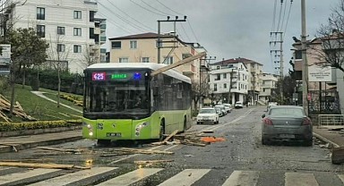 Şiddetli fırtına Gebze bölgesini vurdu!