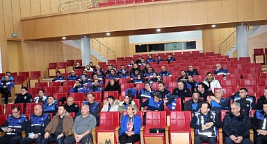  Zabıta ekiplerine “Tüketici Kanunu” anlatıldı