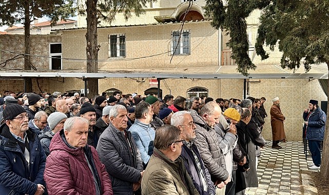 Annesini, eşini, kızını öldürüp intihar etmişti! Gebze’de defnedildi