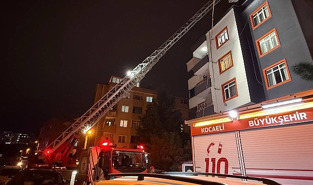 Beş katlı binada yangın paniği!