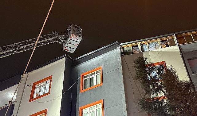 Beş katlı binada yangın paniği!