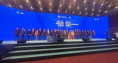 Büyükgöz, Kentsel Dönüşüm Zirvesi’ne Katıldı