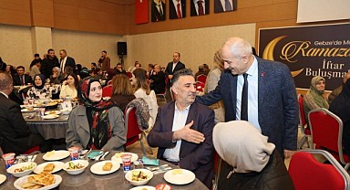 Büyükgöz, şehit aileleri ile iftar açtı