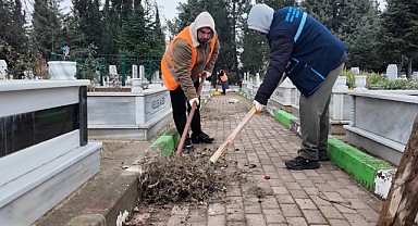 Camiler ve mezarlıklar Ramazan’a hazır
